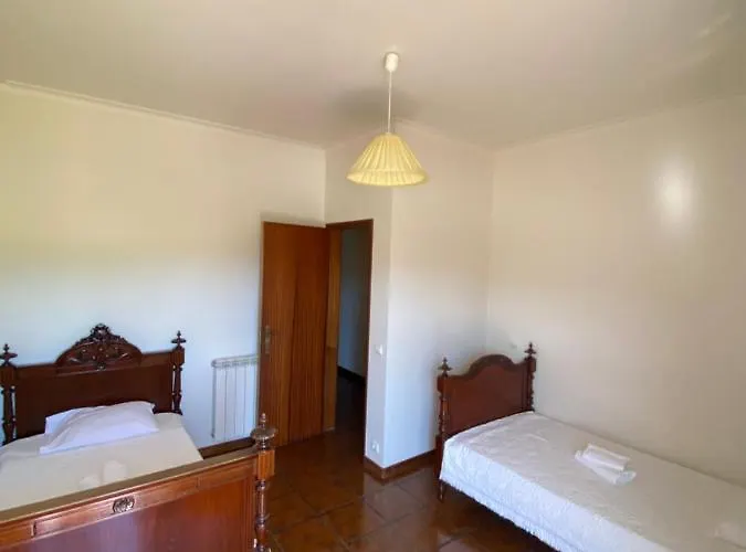 Quinta Manuel Santo * Nazaré