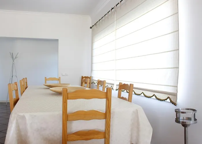 Quinta Manuel Santo * Nazaré